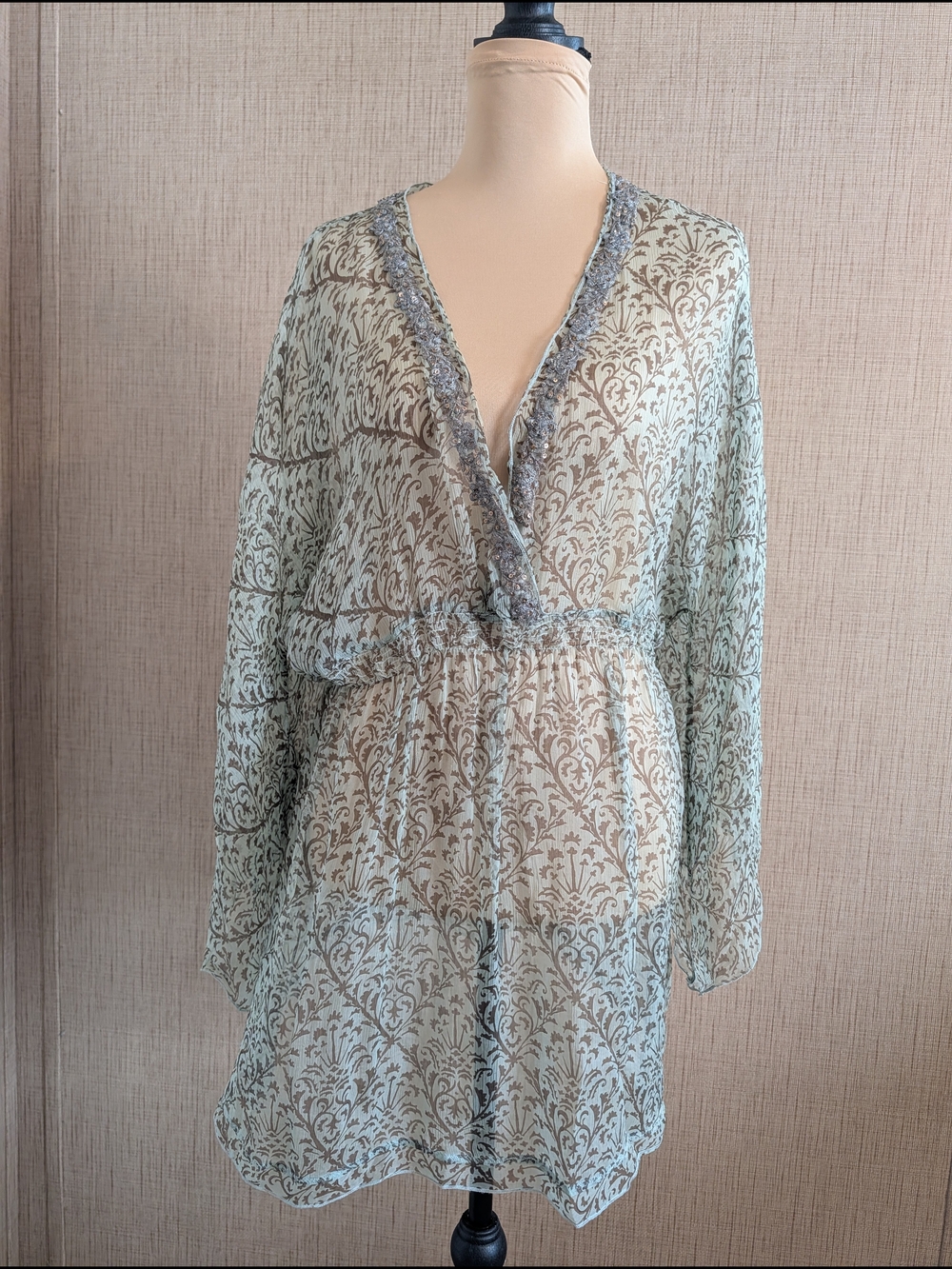 Karen Kane Pale Blue & Cream Sheer Lace-Trim V-Neck Tunic